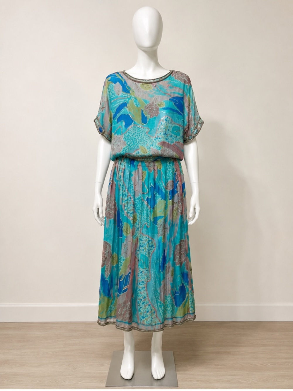 Judith Ann Creations Inc Vintage 2 Piece Silk Sequin Embellished Skirt Set Large
